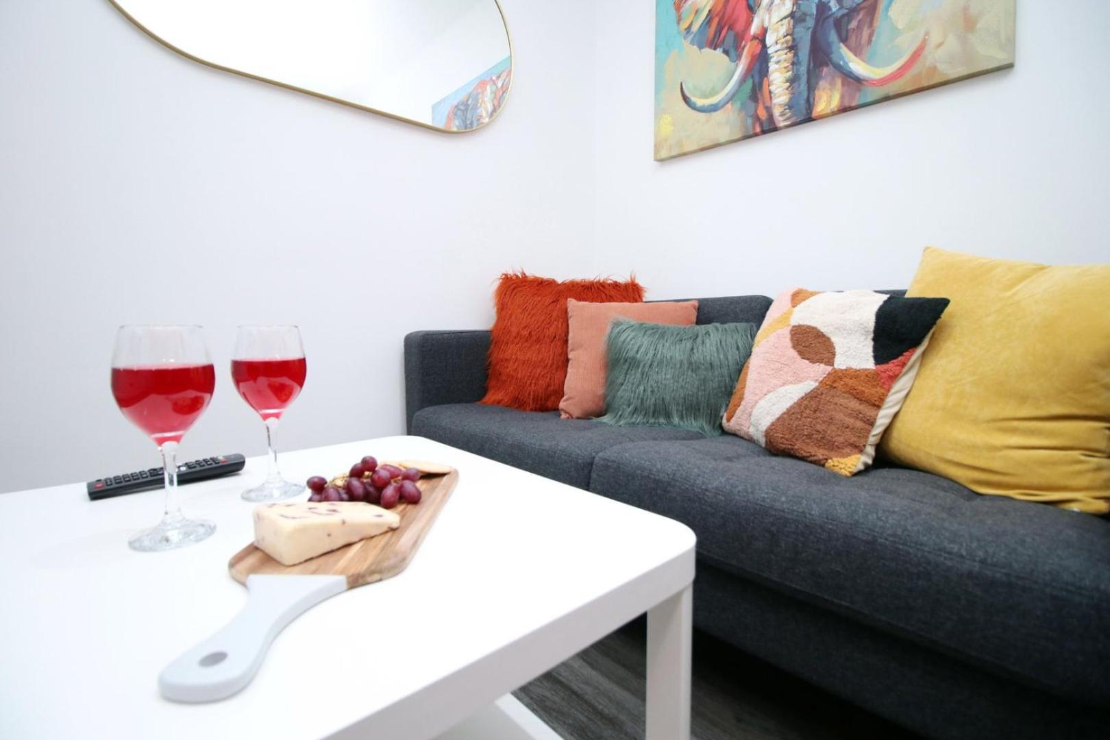 Boutique One Bedroom Apartment 카디프 외부 사진